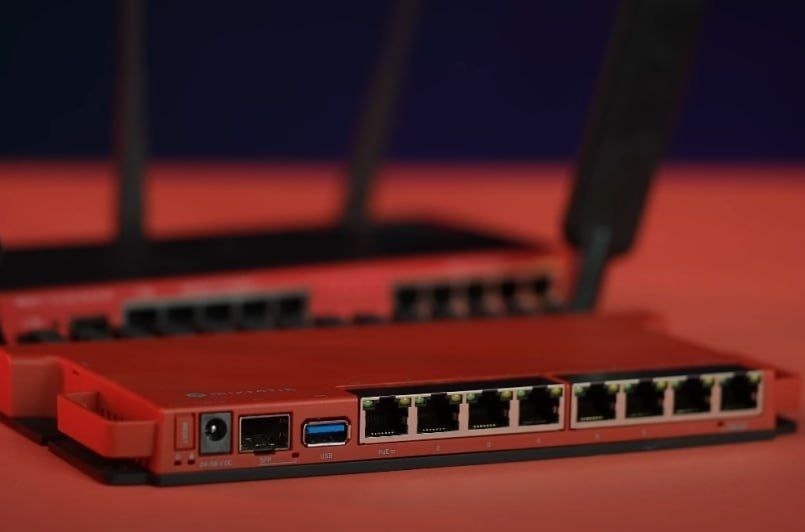 روتروایرلس میکروتیک مدل L009UiGS-2HaxD-IN